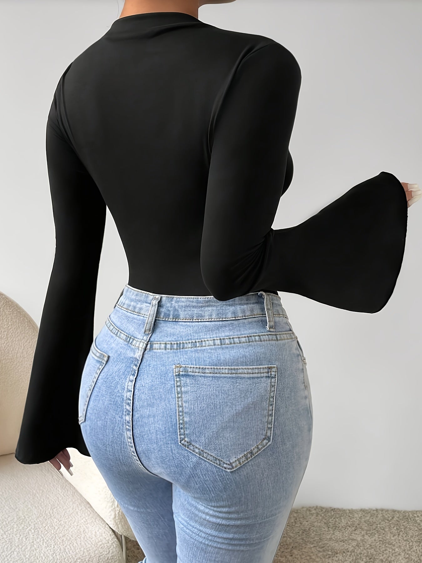 Body com mangas sino | Gola redonda, ideal para primavera/verão